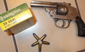 a picture of the .32 S&W Short revolver and ammo