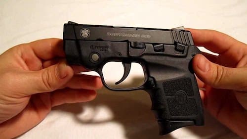 smith and Wesson 380 bodyguard pistol