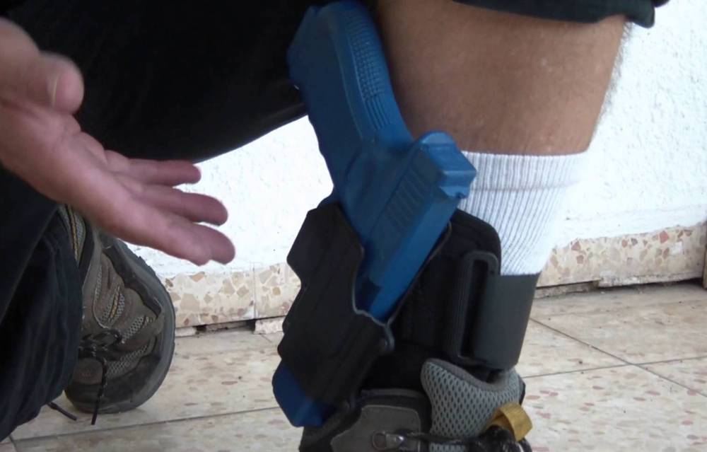 wearing the fobus ankle holster