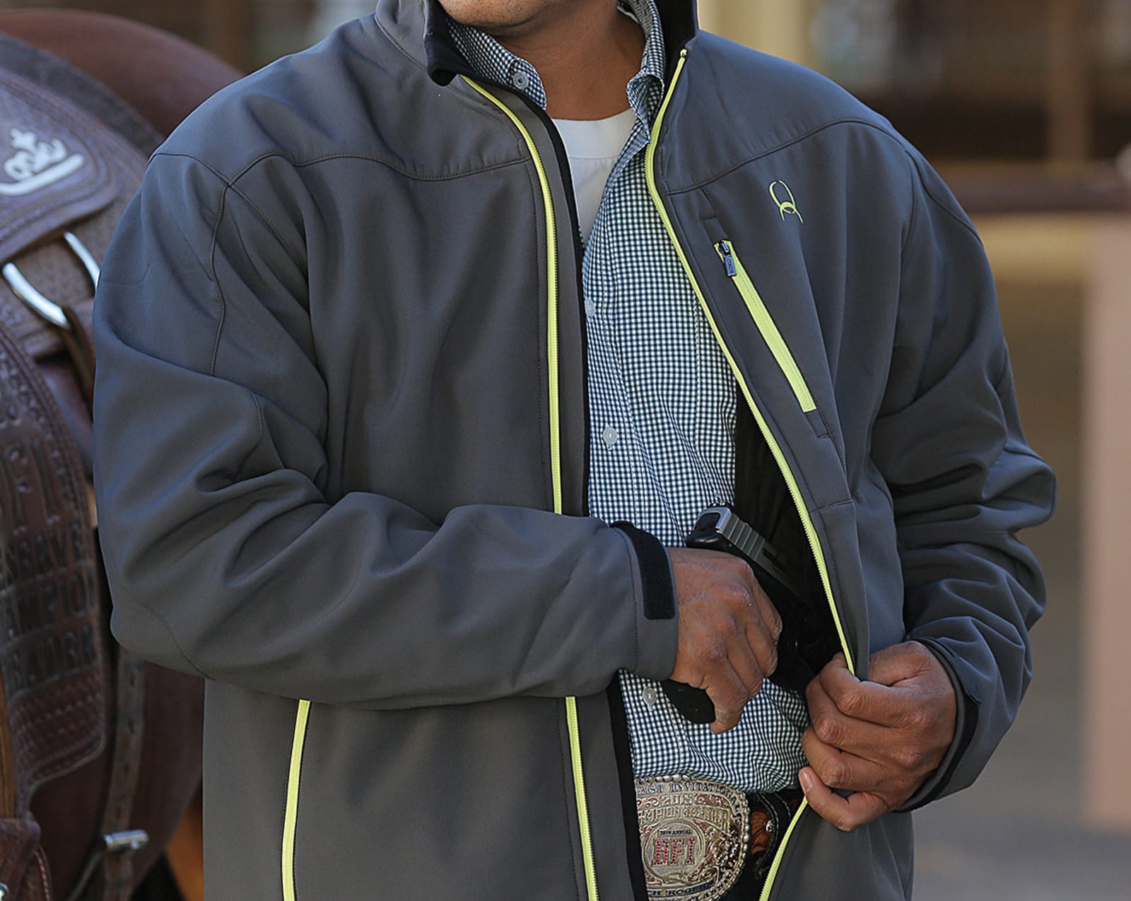 concealed carry jacket featured image