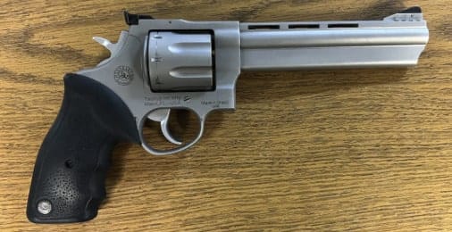 TAURUS 608 - 8 SHOT 357 Magnum revolver