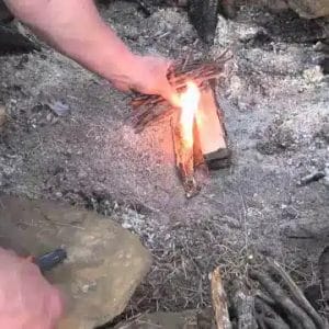 how to make a fire using a fire starter
