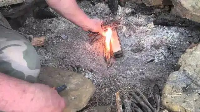 how to make a fire using a fire starter